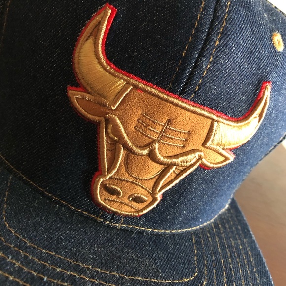 Mitchell & Ness Chicago Bulls Denim Fitted Cap Size 7 3/8 - Picture 9 of 9